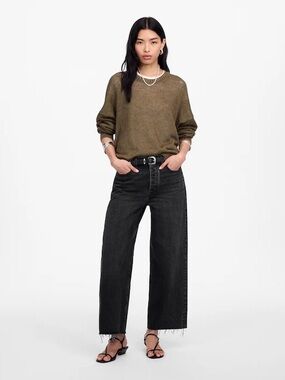 Madewell Low-Slung Baggy Cropped Jeans in Levin wash, 28. EUC